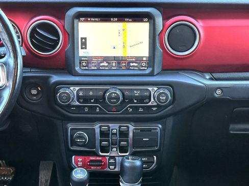 Used 2020 Jeep Gladiator Rubicon image 24