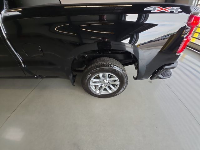 Used 2026 Chevrolet Silverado 1500 RST AWD/4WD image 26