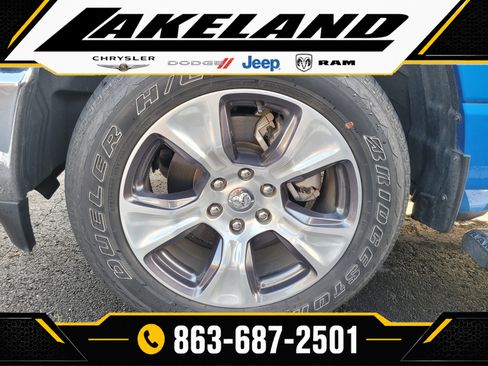 Used 2024 RAM 1500 Laramie AWD/4WD image 8