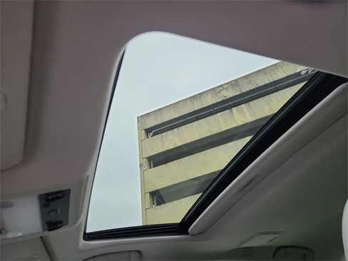 Used 2015 Lexus LS 460 460 image 19