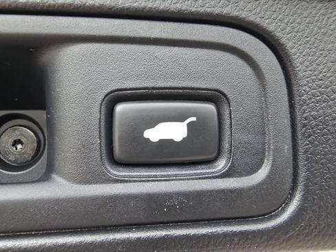 Used 2019 Honda Pilot Elite image 19