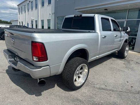 Used 2017 RAM 2500 Laramie AWD/4WD image 3