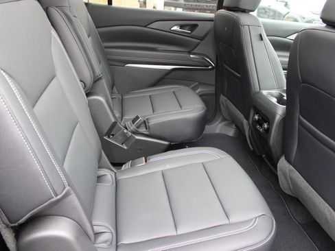 New 2026 Chevrolet Traverse LT w/ Sun and Wheel Package image 23