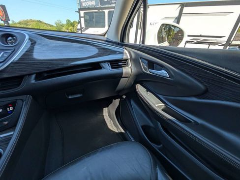 Used 2017 Buick Envision Essence FWD image 17
