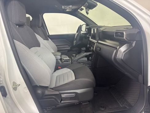 Used 2025 Toyota 4Runner TRD Off-Road image 4