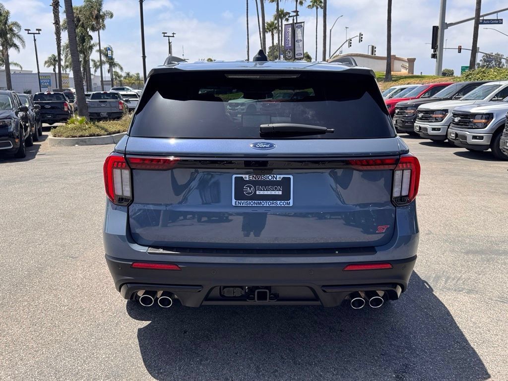 Used 2026 Ford Explorer ST RWD image 11