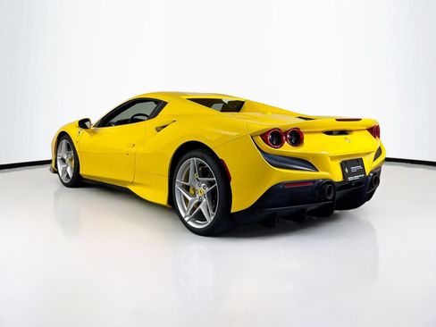 Certified 2022 Ferrari F8 Tributo RWD image 5