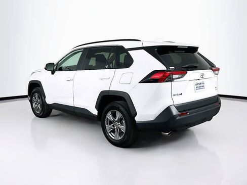 Used 2025 Toyota RAV4 XLE AWD/4WD image 4