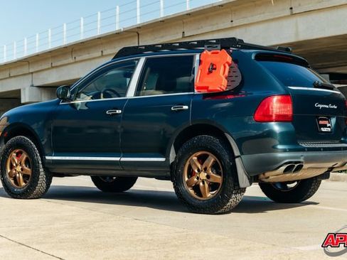 Used 2004 Porsche Cayenne Turbo AWD/4WD image 38