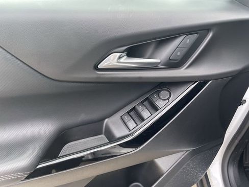 Used 2025 Chevrolet Equinox LT FWD image 15