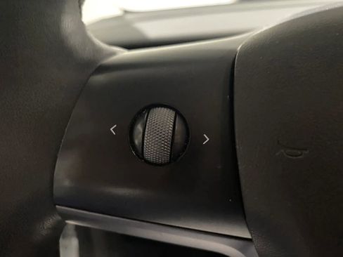 Used 2021 Tesla Model 3 Standard Range Plus image 17