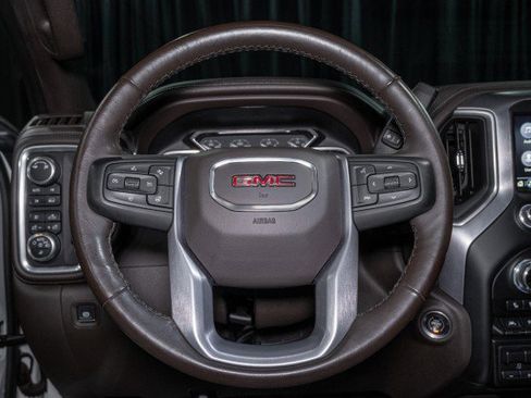 Used 2019 GMC Sierra 1500 SLT w/ SLT Premium Plus Package image 18