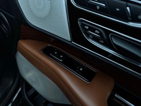 Used 2020 Lincoln Navigator L Reserve w/ Equipment Group 208A Reserve image 18