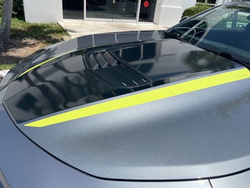 Used 2020 Chevrolet Camaro SS RWD image 7