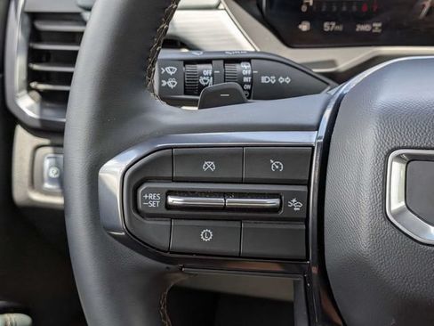 Used 2025 GMC Acadia AT4 AWD/4WD image 23