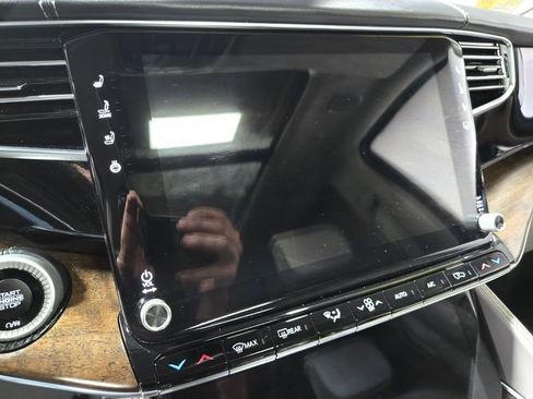 Used 2022 Jeep Grand Wagoneer Series II w/ Premium Group II AWD/4WD image 21