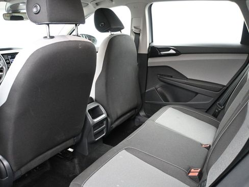 Used 2024 Volkswagen Taos S image 9