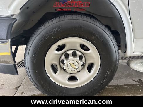 Used 2023 Chevrolet Express 2500 w/ Driver Convenience Package image 31