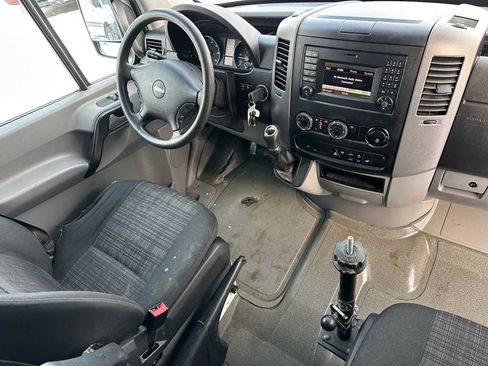 Used 2016 Freightliner Sprinter 2500 image 11