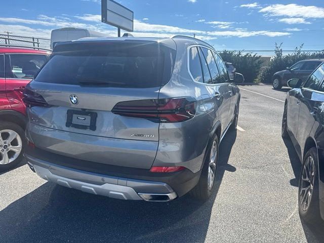 Certified 2024 BMW X5 xDrive40i w/ Premium Package AWD/4WD image 8