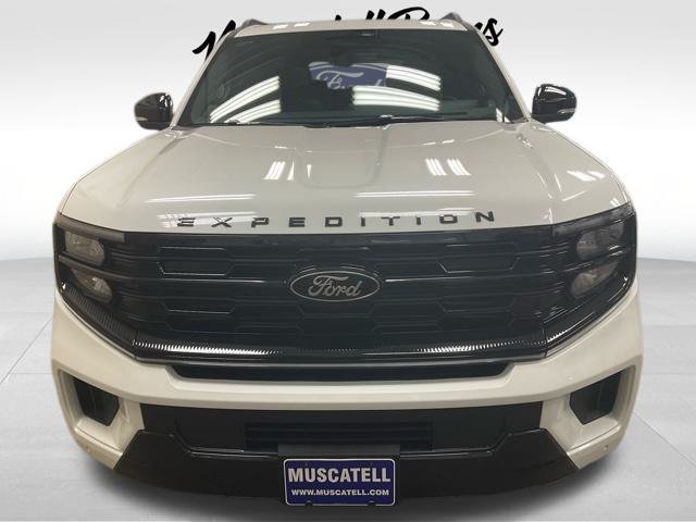 Used 2025 Ford Expedition Max Platinum w/ Stealth Performance Package AWD/4WD image 2