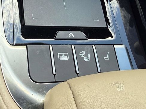 Used 2022 Lexus LS 500 AWD image 23