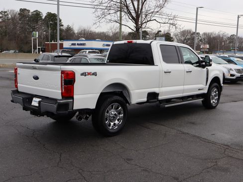 Used 2025 Ford F250 Lariat w/ Chrome Package image 10