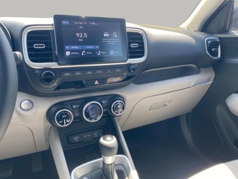 New 2026 Hyundai Venue SEL FWD image 22