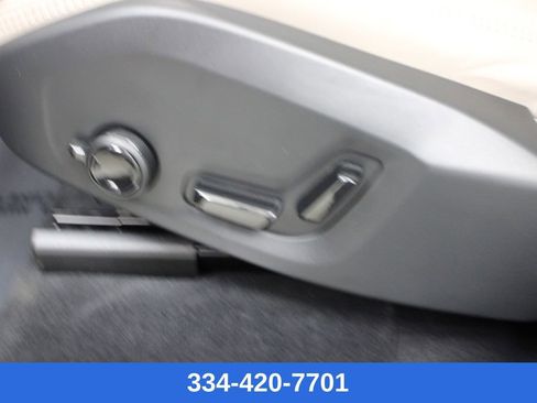 New 2026 Volvo XC90 T8 Ultra w/ Protection Package Premier image 19