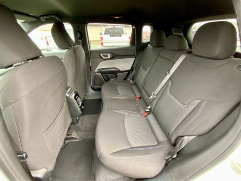 Used 2023 Jeep Compass Sport image 22