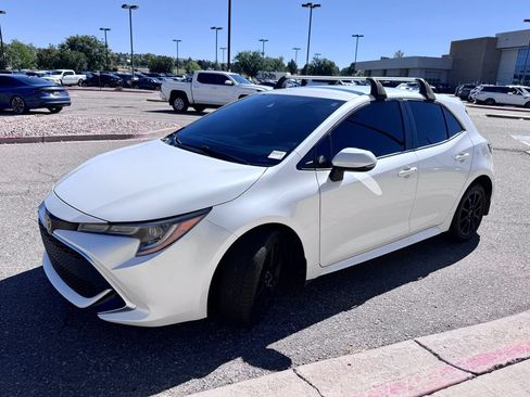 Used 2021 Toyota Corolla XSE FWD image 4