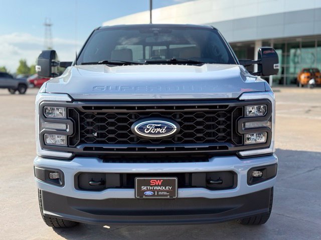 Used 2024 Ford F250 Lariat w/ Sport Appearance Package AWD/4WD image 2