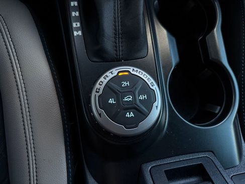 Used 2023 Ford Bronco Wildtrak AWD/4WD image 42