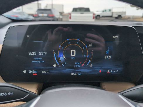 Used 2025 Chevrolet Equinox ACTIV w/ Safety and Technology Package image 11