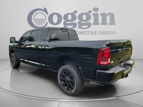 Used 2025 RAM 2500 Laramie AWD/4WD image 3