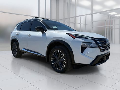 New 2026 Nissan Rogue Platinum w/ Platinum Premium Package image 7