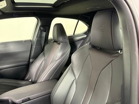Used 2024 Lexus UX 250h F Sport image 7