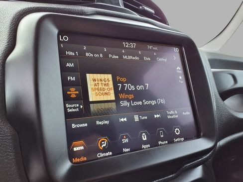 Used 2023 Jeep Renegade Latitude image 5