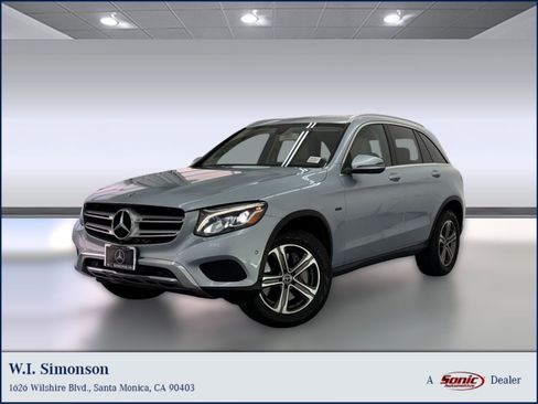 Used 2018 Mercedes-Benz GLC 350e 4MATIC image 1