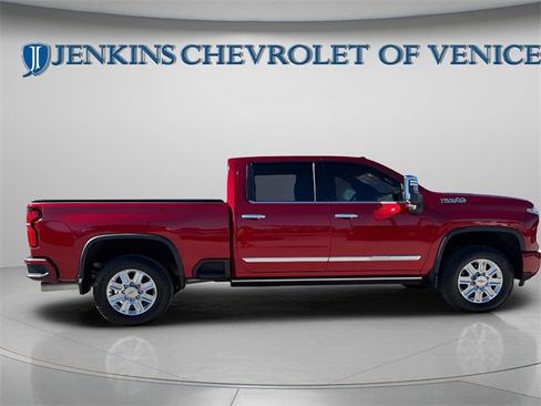 Certified 2025 Chevrolet Silverado 2500 High Country w/ High Country Premium Package image 6