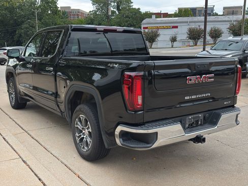 Used 2025 GMC Sierra 1500 SLT AWD/4WD image 6