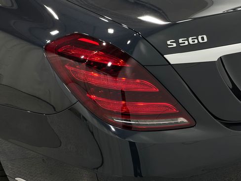 Used 2020 Mercedes-Benz S 560 4MATIC Sedan image 35