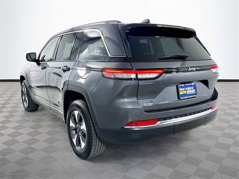 Used 2022 Jeep Grand Cherokee Limited 4xe image 5