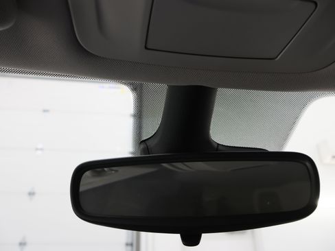 Used 2024 Chrysler Pacifica Touring-L FWD image 63