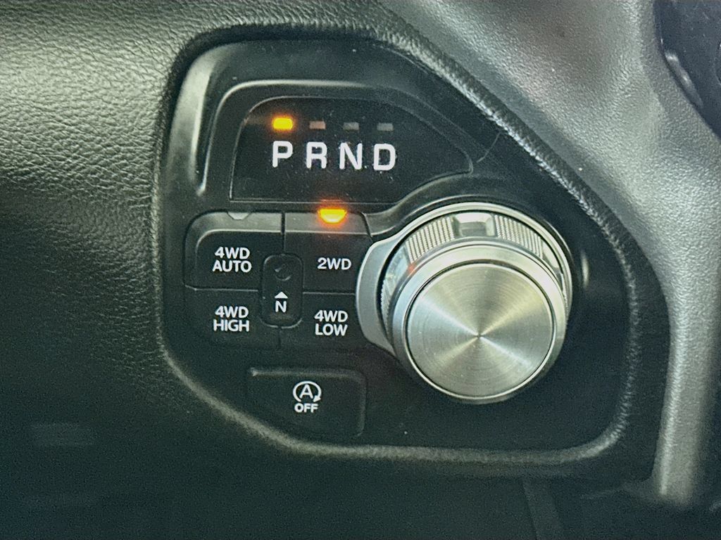 Used 2025 RAM 1500 Laramie w/ Night Edition AWD/4WD image 16