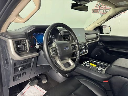 Used 2022 Ford Expedition XLT AWD/4WD image 12