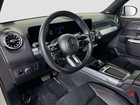 Used 2024 Mercedes-Benz GLB 35 AMG 4MATIC image 9