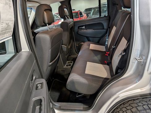 Used 2010 Jeep Liberty Sport w/ Popular Equipment Group image 19