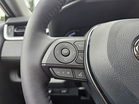 New 2025 Toyota RAV4 XLE image 14