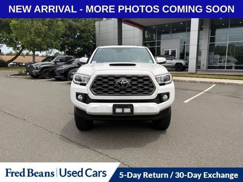 Used 2023 Toyota Tacoma TRD Sport w/ TRD Premium Sport Package AWD/4WD image 9